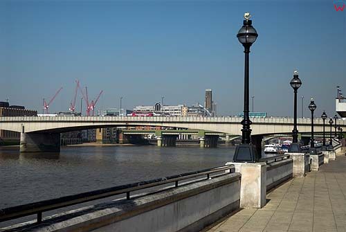 Londyn. Most London Bridge 